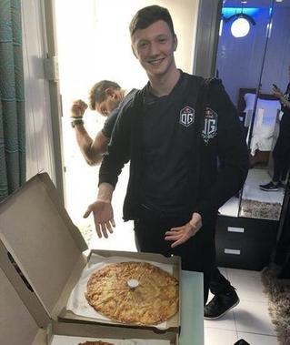 古尔邦节的美食游戏与祝福庆典